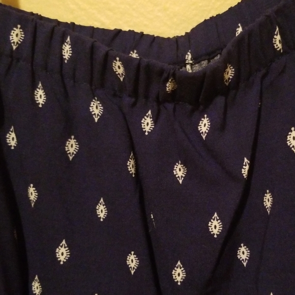 Off the shoulder blouse - Picture 2 of 4